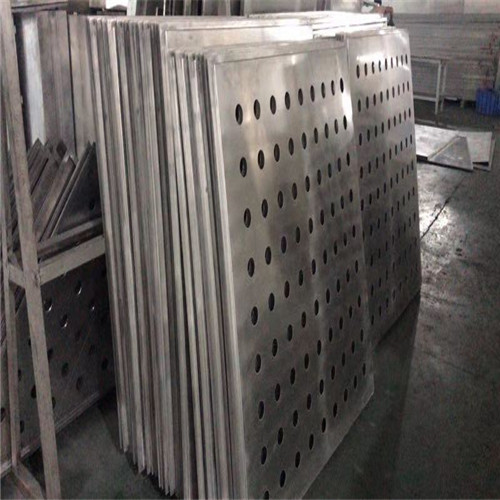 1559545005678401.jpg 穿孔铝单板、镂空铝单板、弧形铝单板